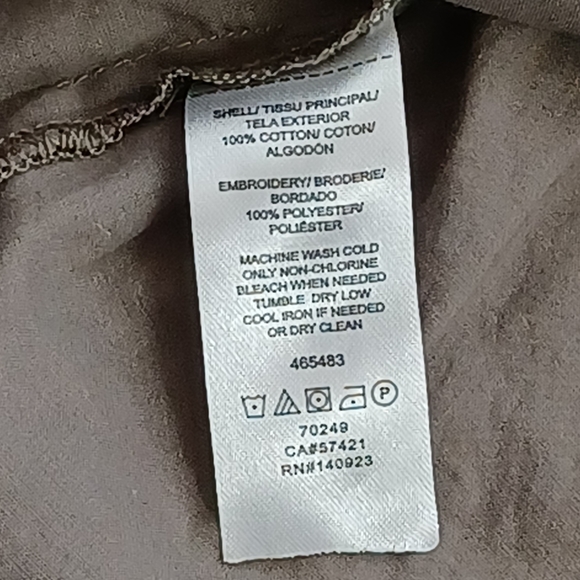 Loft Gray & White Peasant Top Size S Embroidered Giraffe Pattern 100% Cotton - Picture 11 of 13